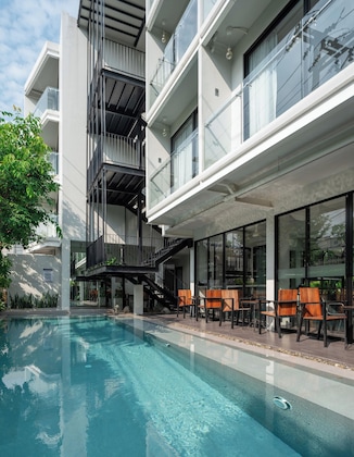 Gallery - Por Thapae Gate