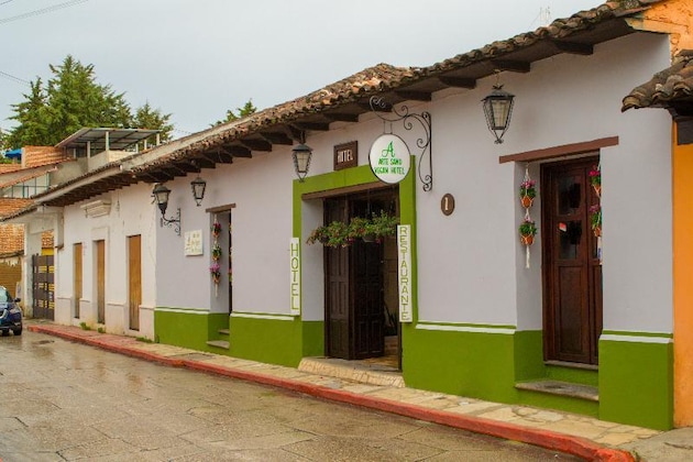 Gallery - Arte Sano Hotel San Cristobal