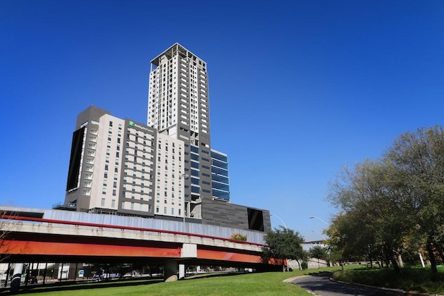 Gallery - Holiday Inn Express Monterrey Fundidora, An Ihg Hotel