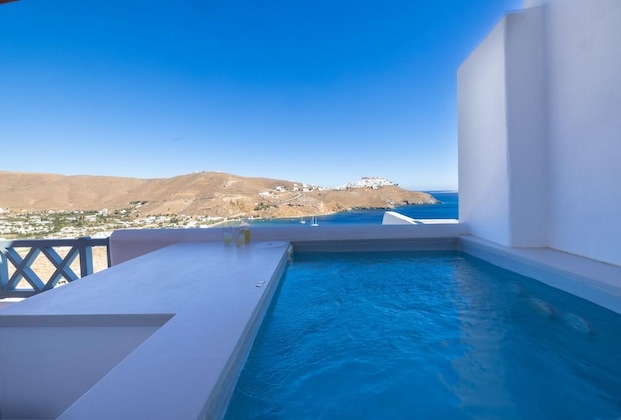 Gallery - Infinity Blue Suites
