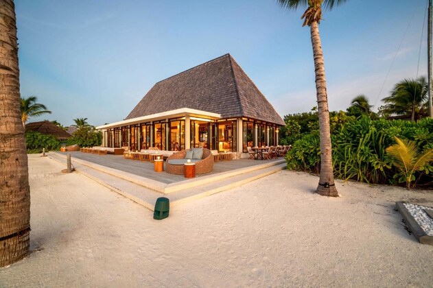 Gallery - Kuda Villingili Resort Maldives