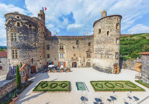Gallery - Château De Saint Vidal