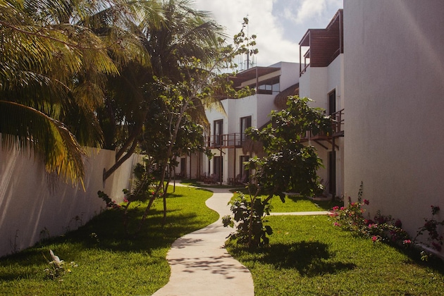 Gallery - Blue Holbox Hotel
