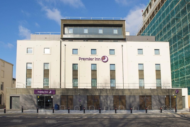 Gallery - Premier Inn Southampton (Cumberland Place)