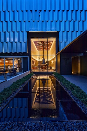 Gallery - The Tourist Hotel & Cafe Akihabara