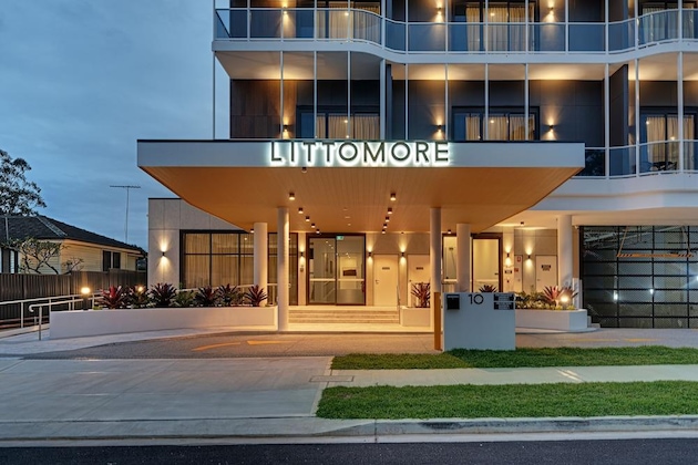 Gallery - Littomore Suites Kingswood