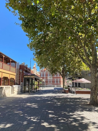 Gallery - Garde Hotel And Warders Cottages