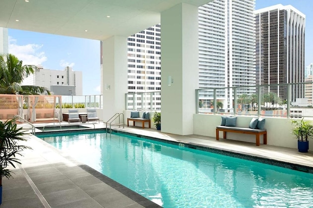 Gallery - Yotelpad Miami