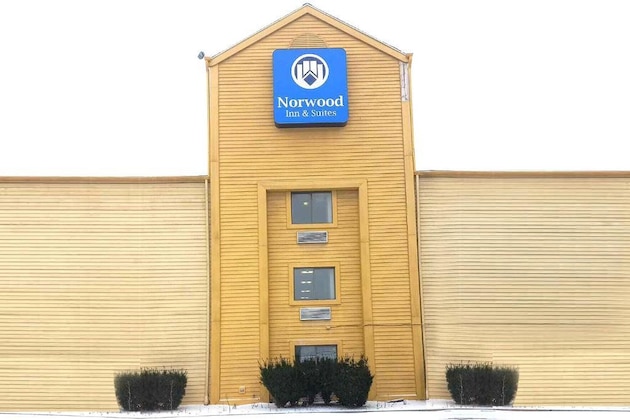 Gallery - Norwood Inn & Suites Milwaukee