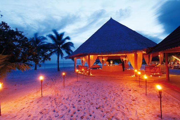 Gallery - Diamonds Athuruga Beach & Water Villas