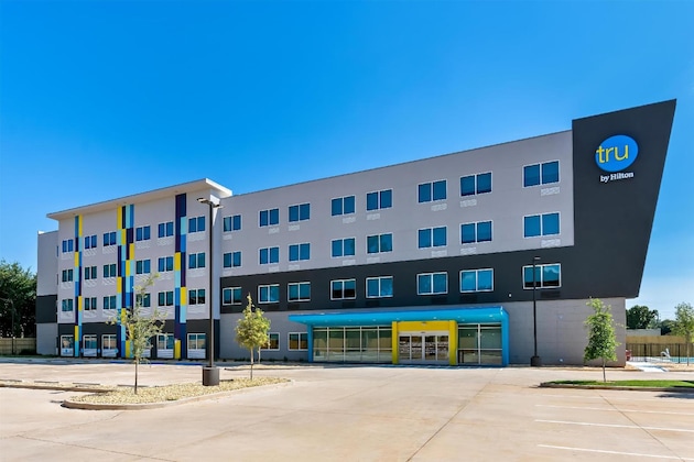 Gallery - Tru By Hilton Pensacola I-10 North Davis Highway