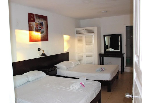 Gallery - OYO Hotel Colibri