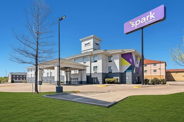Gallery - Spark By Hilton Killeen