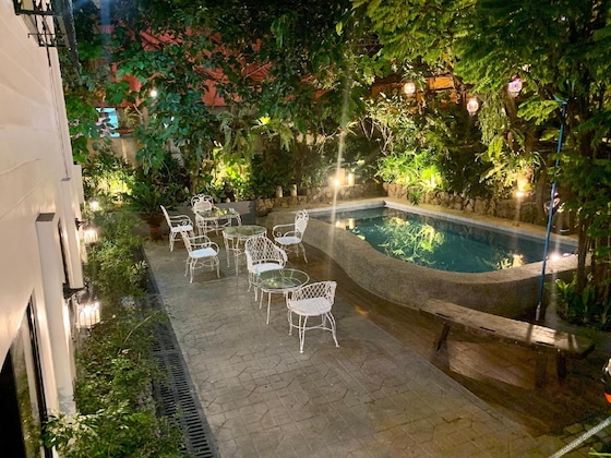 Gallery - Courtyard Hotel