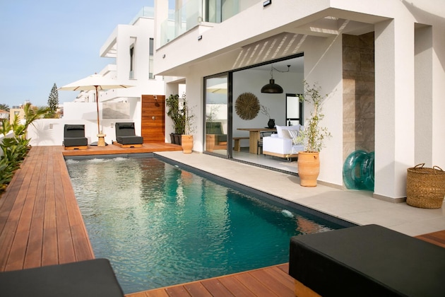 Gallery - Lora Pearl Luxury Villa By Louis Hotels