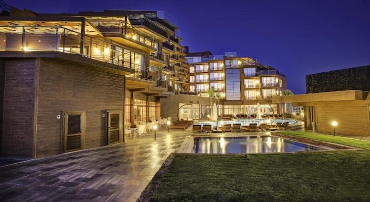 Gallery - Qlusive Hotel