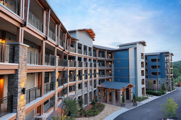 Gallery - Hilton Vacation Club Mill Springs Lodge Pigeon Forge
