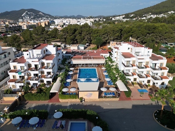 Gallery - Invisa Aparthotel Casa Luis