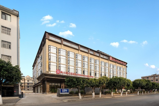 Gallery - Hilton Garden Inn Dali Erhai Park