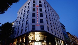 Darkhill Hotel
