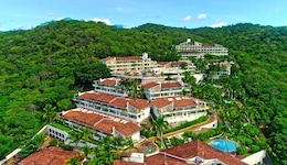 Park Royal Beach Huatulco – All Inclusive