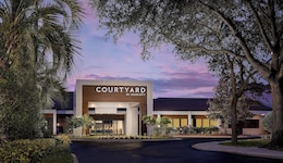 Courtyard By Marriott Orlando Lake Buena Vista At Vista Centre