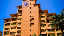 Costa De Oro Beach Hotel