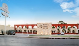 Hotel Hacienda Inn Aeropuerto
