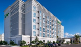 Holiday Inn & Suites Orlando - International Dr S , An Ihg Hotel