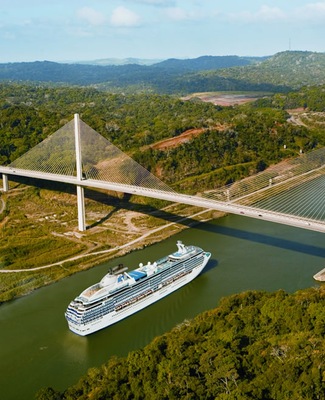 Cruzando el Canal de Panamá