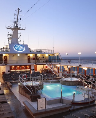 Piscina Azamara
