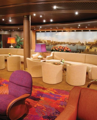 Explorer Lounge