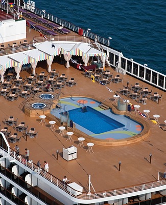Niew Amsterdam_piscina exterior2