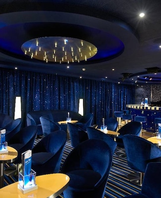 Piano Bar