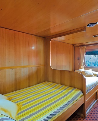 Skorpios II Cabina Exterior2