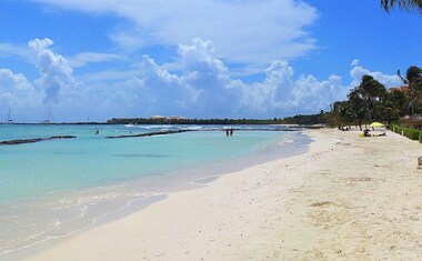 Catalonia Yucatan Beach