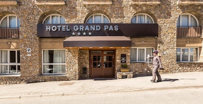 Hotel Grand Pas