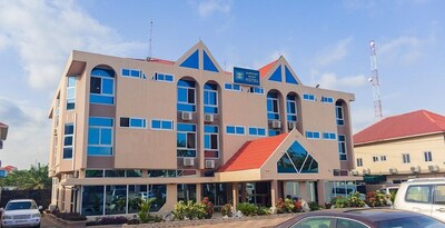 Airport West Hotel