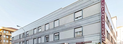 Hotel FC  Infantas De Leon