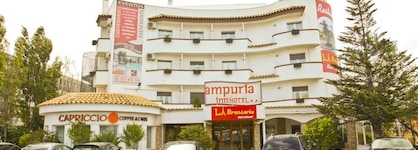 Hotel Ampuria Inn