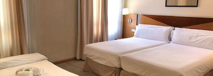 Oca Villa De Avilés Hotel