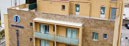 Sm Hotel Turissa