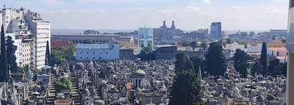 Ayres Recoleta Uriburu