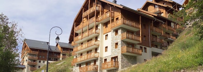 Les Valmonts