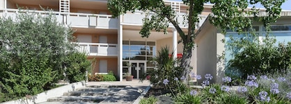 Zenitude Hôtel-Résidences Toulon Six Fours