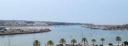 Whe Hotel