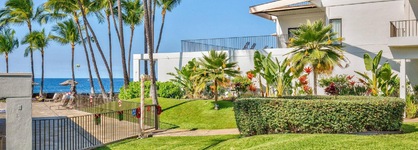 Royal Sea Cliff Kona By Outrigger