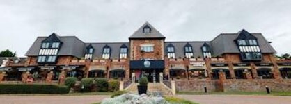 Village Hotel Club Cheadle