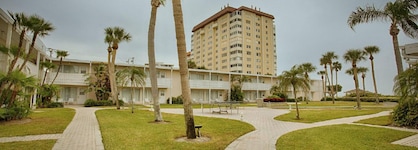 Sandcastle Resort At Lido Beach
