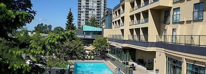 Executive Suites Hotel Metro Vancouver